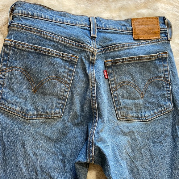 Levi’s Wedgie Premium Denim Woman’s Jeans light wash size 27 - Picture 6 of 12